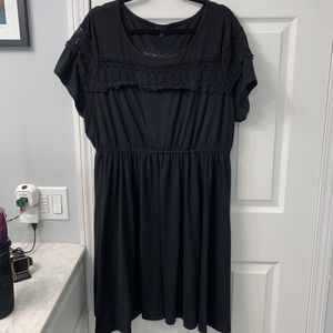 TORRID Size 2 knee-length black dress